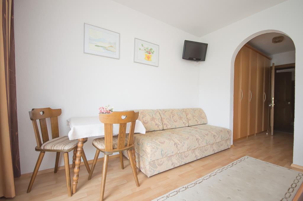 Haus Alpengruss Hotel Solden Room photo