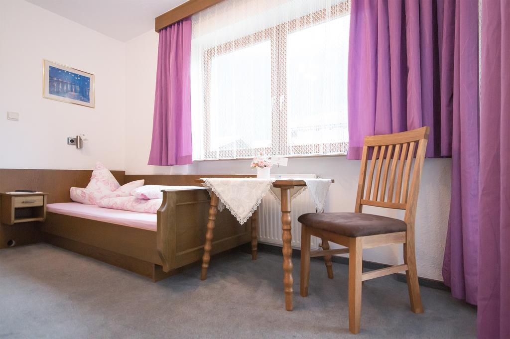 Haus Alpengruss Hotel Solden Room photo