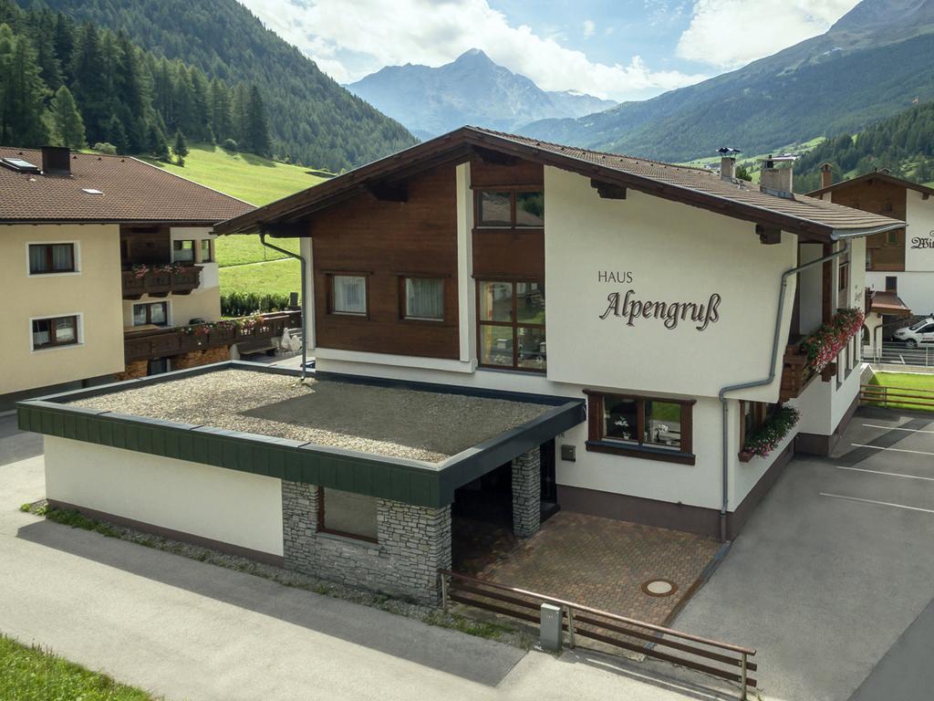 Haus Alpengruss Hotel Solden Exterior photo